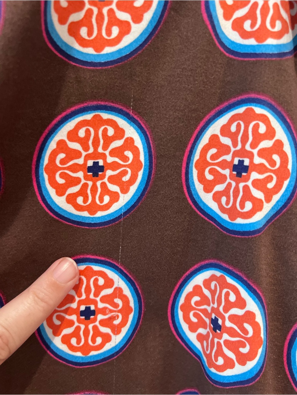 Tizzie Brown Button-Down Shirt with Orange Medallion Print Size XL - Picture 6 of 16